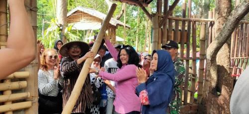 79775550 2459966684129684 3000097431497998336 o